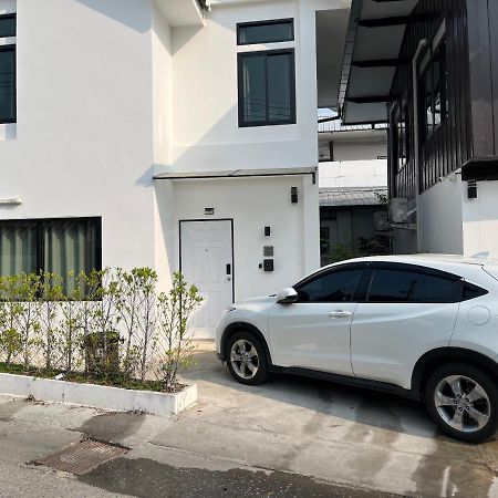Baan 9 Muang Small House Чиангмай Экстерьер фото