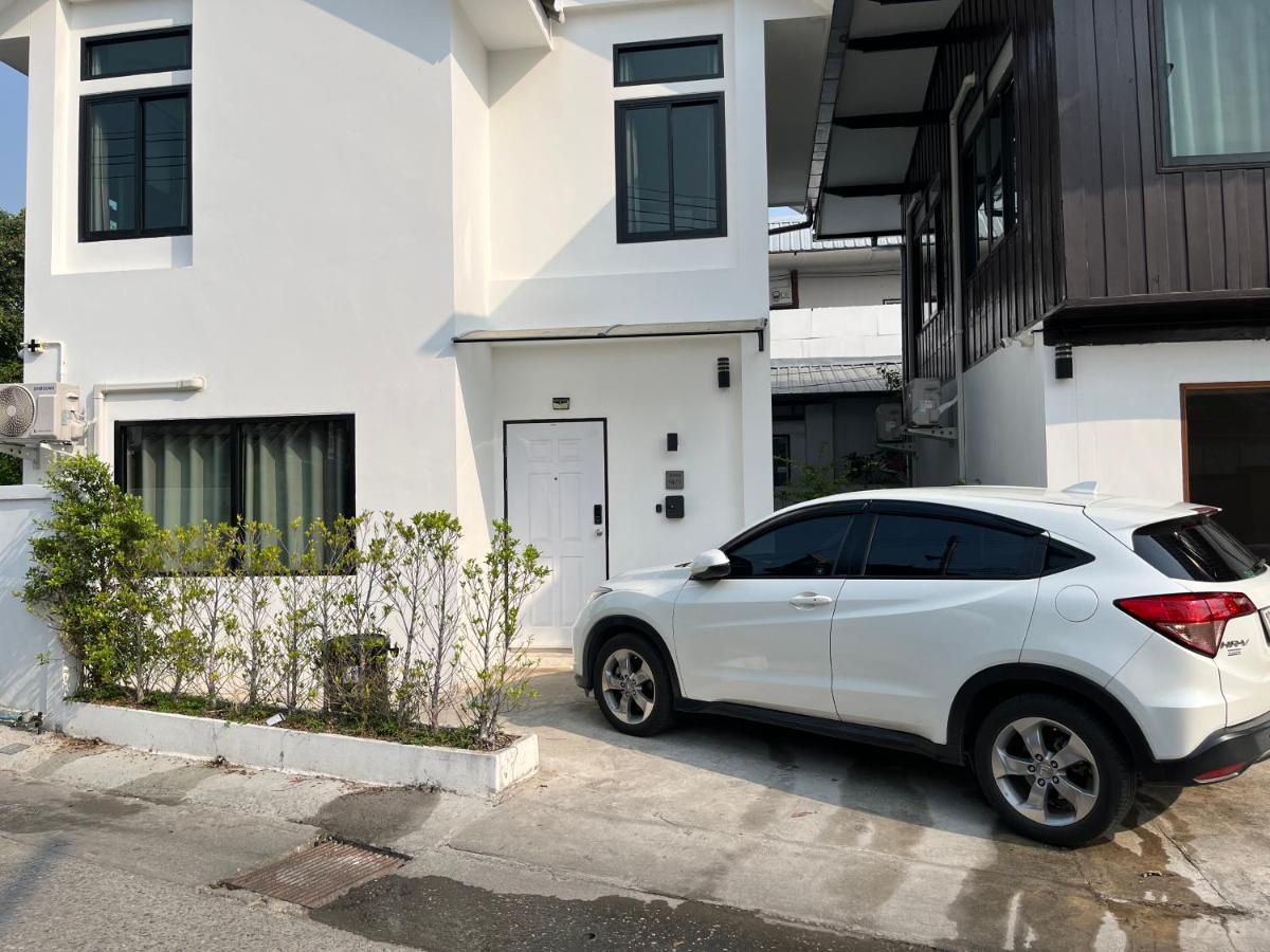 Baan 9 Muang Small House Чиангмай Экстерьер фото